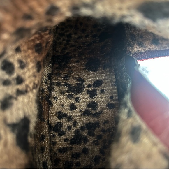 Luvshoe's Canada Red Block Heel Winter Ankle Booties - Picture 10 of 16